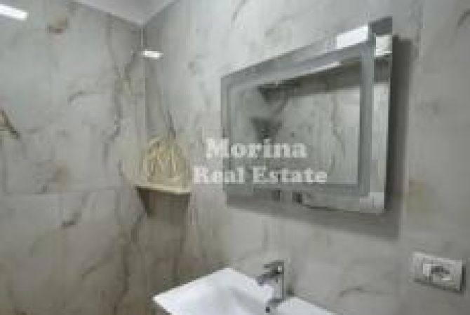 Ambjent Biznesi Me Qera per Zyra “Rruga e Elbasanit” 800Euro/Muaj