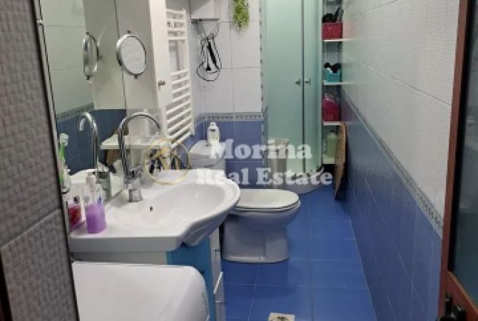 Shtepi me qera Apartament ne Tirane, 2+1, Mobilimi E mobiluar, Pagesa 500  Euro.