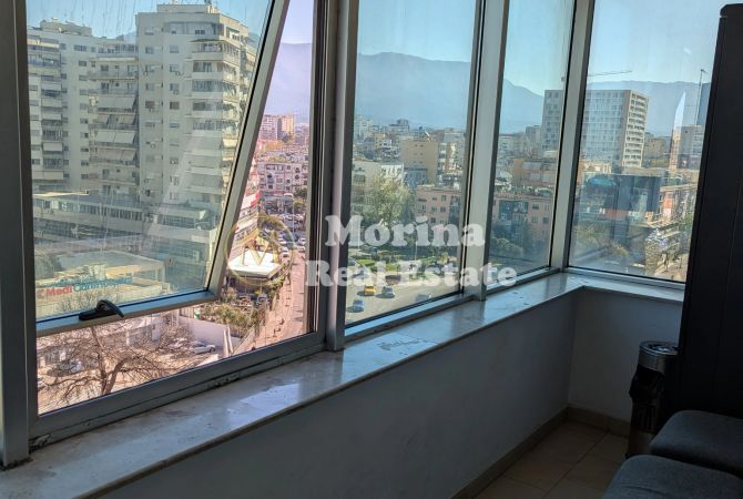 Qera, Ambienti,Sheshi Karl Topia/Zogu i zi, 600 Euro/muaj