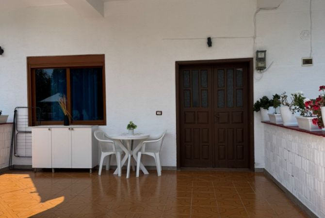Shtepi me qera Garsoniere ne Tirane - 300 Euro