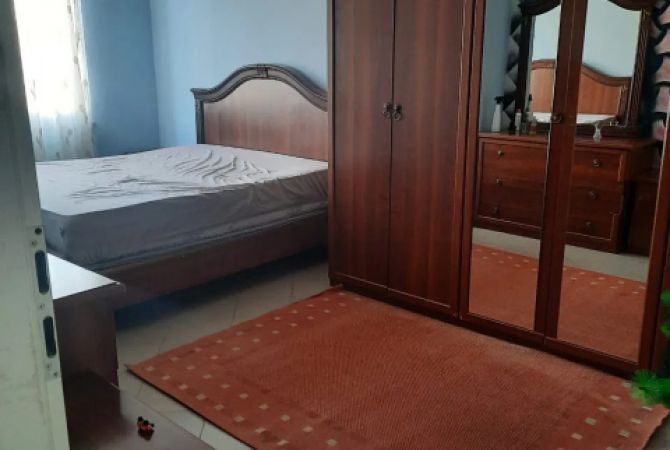 Shtepi me qera 1+1 ne Tirane - 370 Euro
