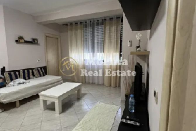 Shtepi me qera 2+1 ne Tirane - 650 Euro