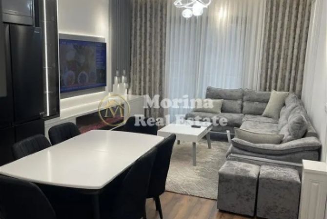 Shtepi me qera 2+1 ne Tirane - 1,000 Euro