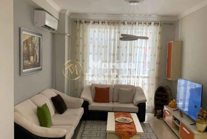Shtepi me qera Apartament ne Tirane, 2+1, Mobilimi E mobiluar, Pagesa 500  Euro.