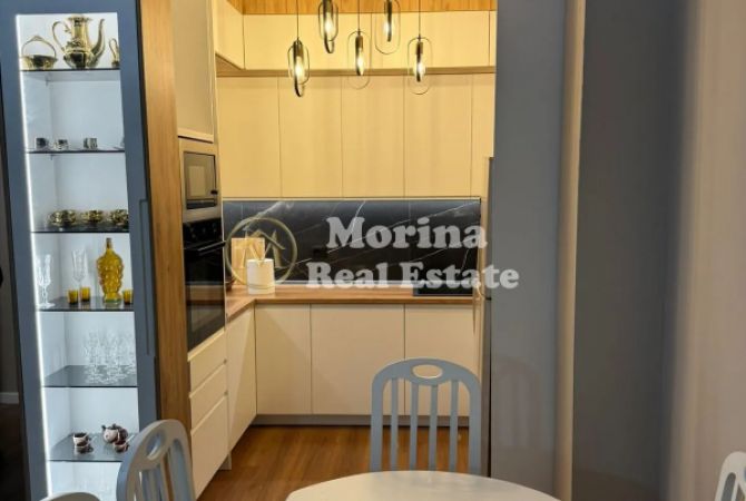 Shtepi me qera 2+1 ne Tirane - 900 Euro