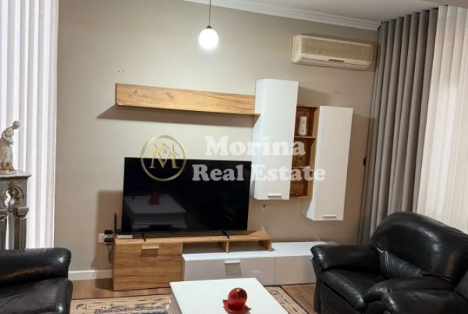 Shtepi me qera 2+1 ne Tirane - 900 Euro