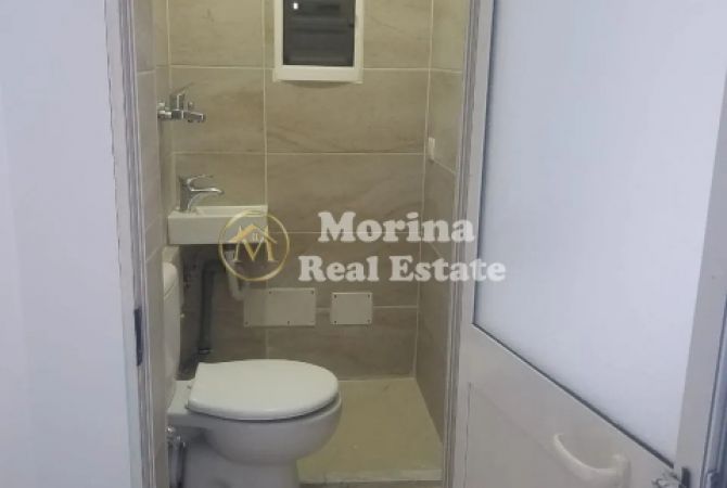 Ambiente Commerciale in Affitto 1+1 a Tirana - 400 Euro