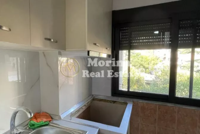 Shtepi me qera 1+1 ne Tirane - 450 Euro