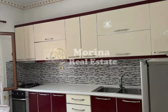 Shtepi me qera 2+1 ne Tirane - 300 Euro
