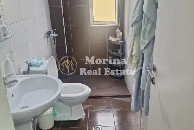 Shtepi me qera 2+1 ne Tirane - 380 Euro