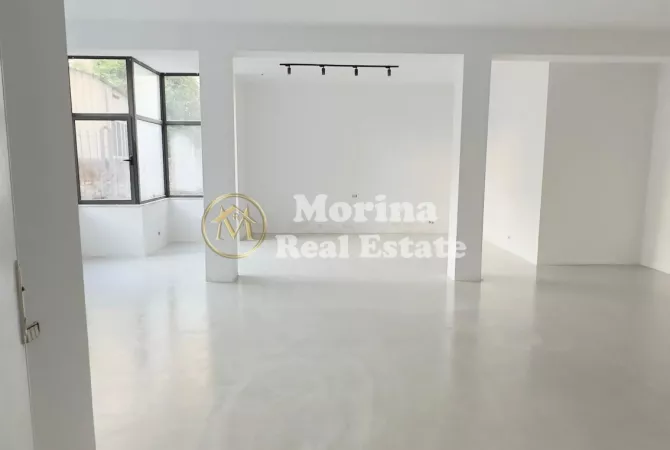 Ambjent biznesi me qera 1+1 ne Tirane - 1,000 Euro