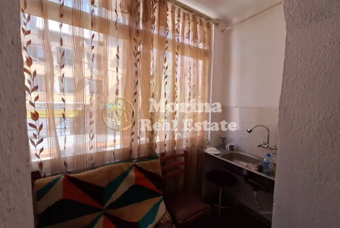 Shtepi me qera 1+1 ne Tirane - 350 Euro