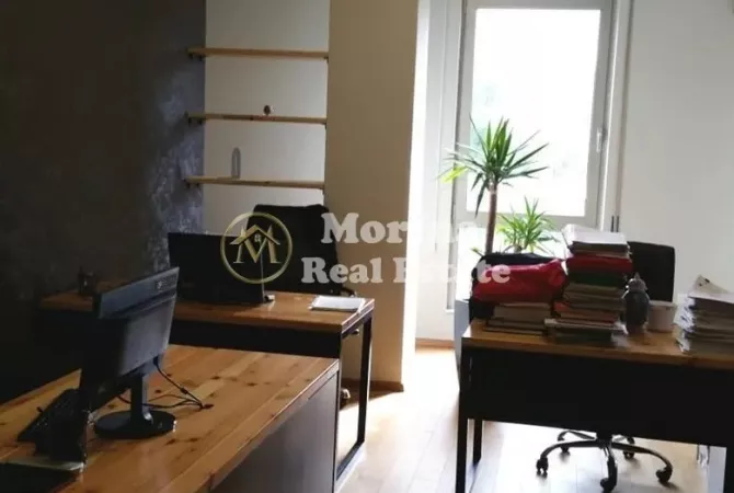 Ambient biznesi me qera 3+1 ne Tirane - 2,000 Euro