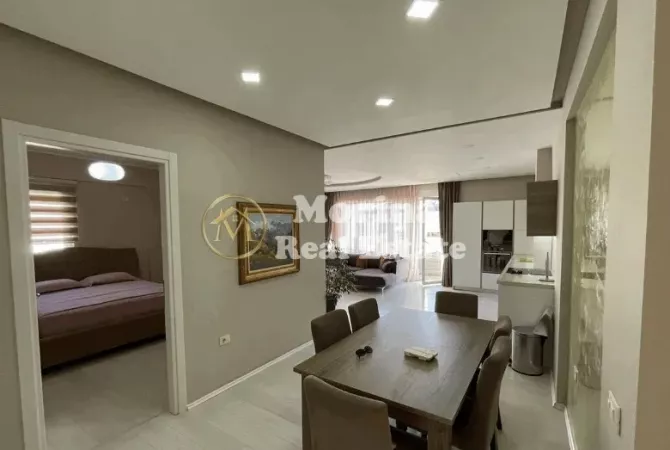 Shtepi me qera 3+1 ne Tirane - 1,300 Euro