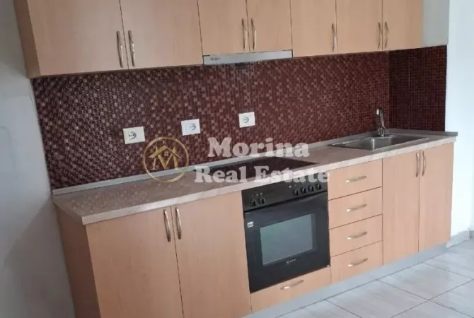 Shtepi me qera 2+1 ne Tirane - 450 Euro