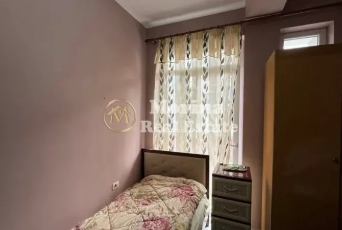 House for Sale 5+1 in Tirana - 450,000 Euro