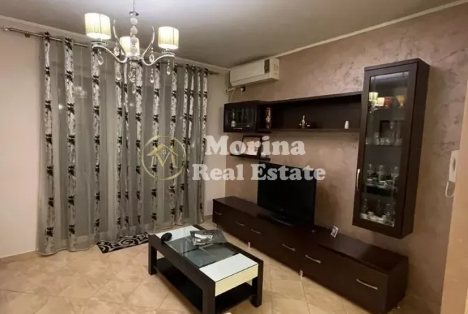 Shtepi me qera 2+1 ne Tirane - 800 Euro