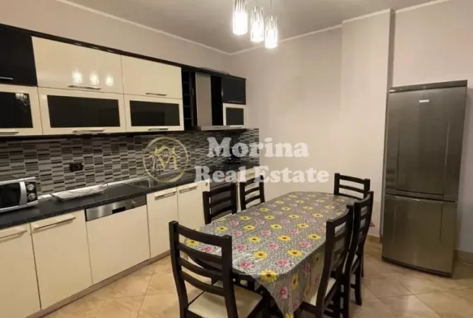 Shtepi me qera 2+1 ne Tirane - 800 Euro