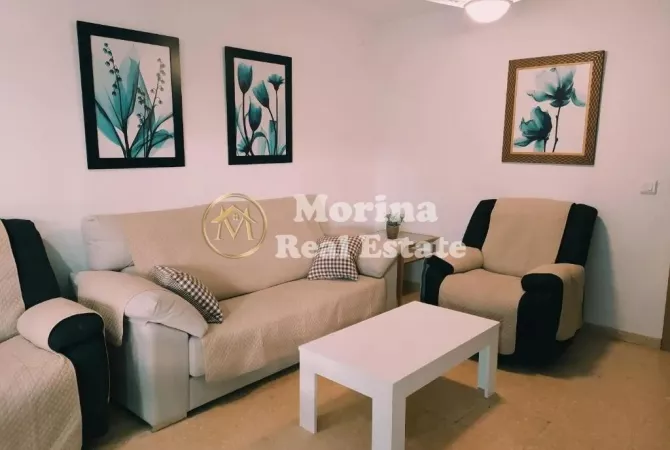 Shtepi me qera 2+1 ne Tirane - 620 Euro