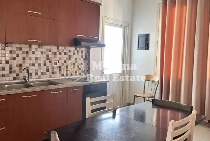 Shtepi me qera 2+1 ne Tirane - 500 Euro