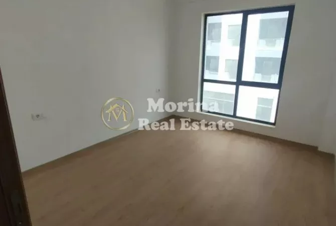 Shtepi me qera Apartament ne Tirane, 3+1, Mobilimi Bosh, pa mobiluar, Pagesa 450  Euro.