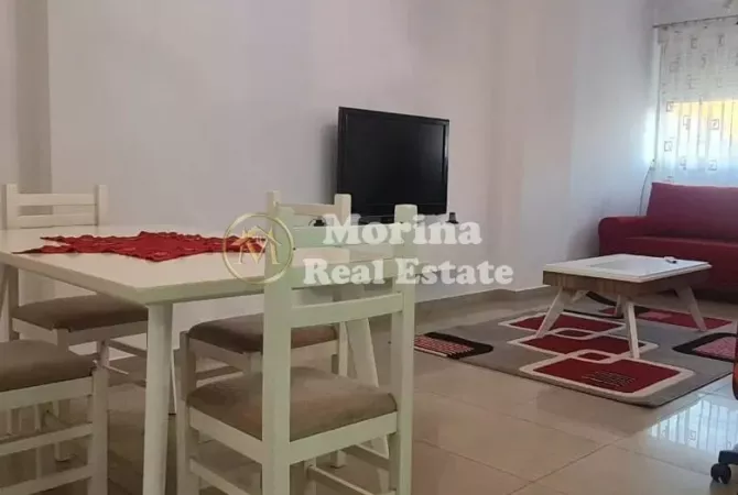 Shtepi me qera 2+1 ne Tirane - 800 Euro