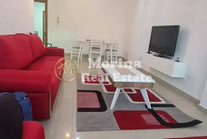 Shtepi me qera Apartament ne Tirane, 2+1, Mobilimi E mobiluar, Pagesa 800  Euro.