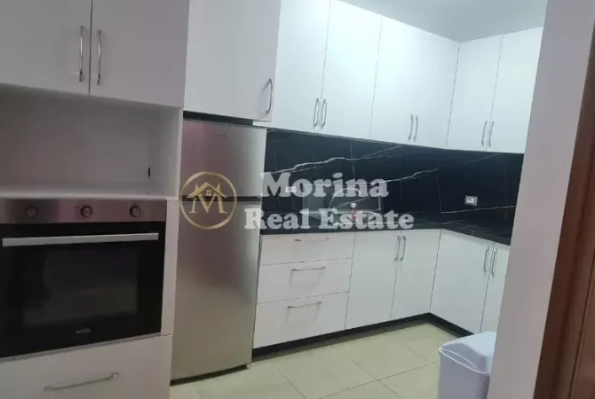 Shtepi me qera 2+1 ne Tirane - 800 Euro