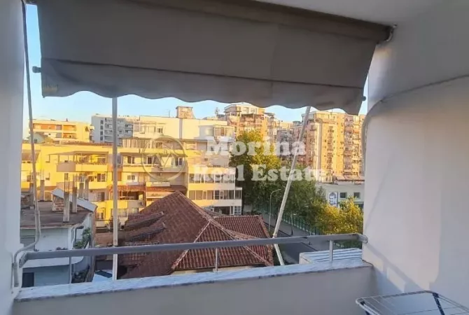 Shtepi me qera Apartament ne Tirane, 2+1, Mobilimi E mobiluar, Pagesa 800  Euro.