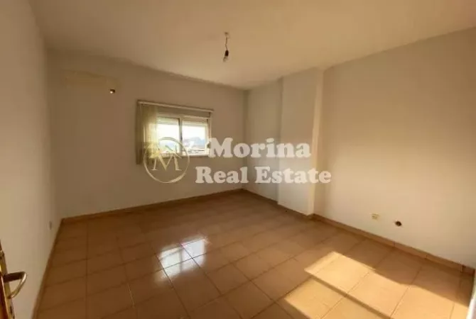 Shtepi me qera 2+1 ne Tirane - 450 Euro