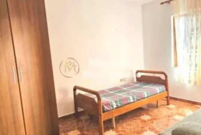 Shtepi me qera 2+1 ne Tirane - 450 Euro