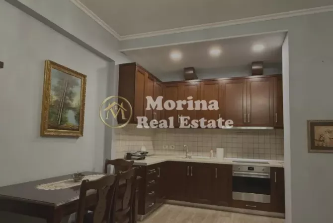 Shtepi me qera 2+1 ne Tirane - 700 Euro