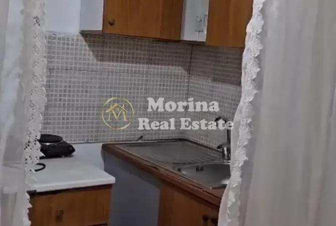 Shtepi ne shitje Shtepi Private ne Tirane, 1+1, Mobilimi E mobiluar, Pagesa 80,000  Euro.