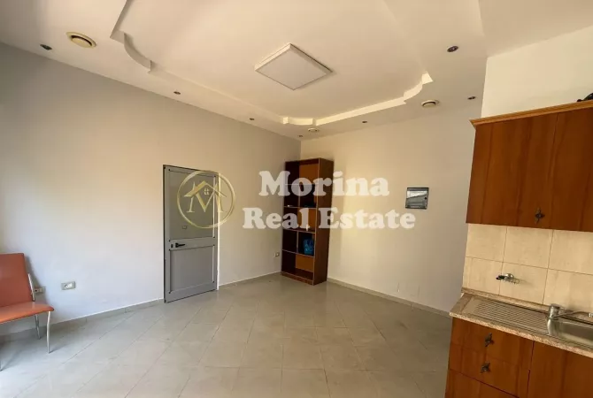 Qera, Ambient Biznesi, prane Prokurorise Tirane, 550 euro/muaj