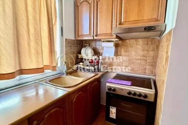 Shtepi me qera 2+1 ne Tirane - 450 Euro