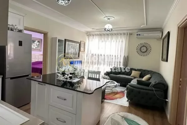 Shtepi me qera 2+1 ne Tirane - 450 Euro