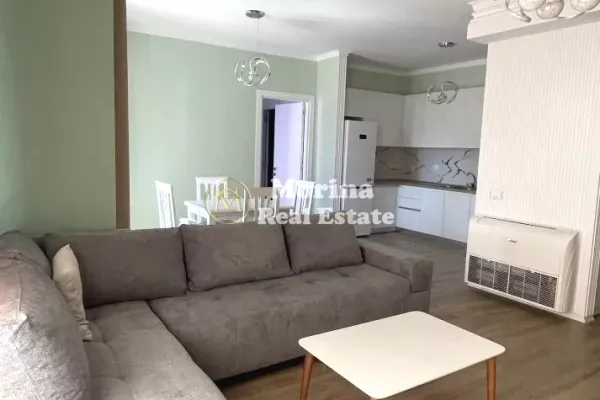 Shtepi me qera 2+1 ne Tirane - 1,200 Euro