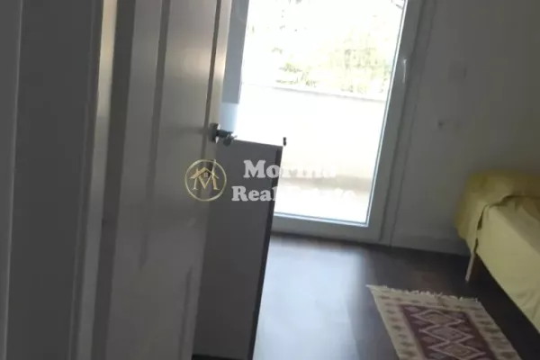 Casa in affitto 1+1 a Tirana - 400 Euro