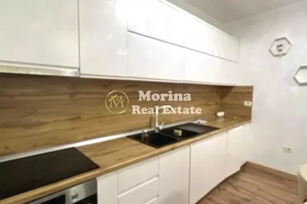 Shtepi me qera 2+1 ne Tirane - 750 Euro