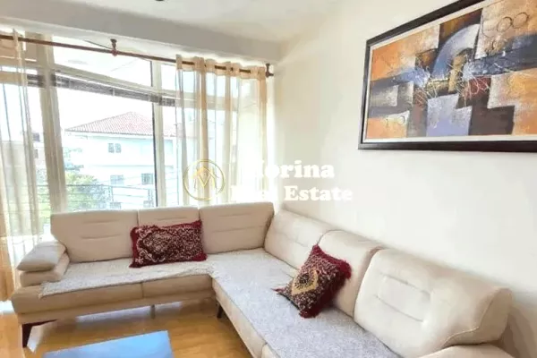 House for Rent 7+1 in Tirana - 1,300 Euro