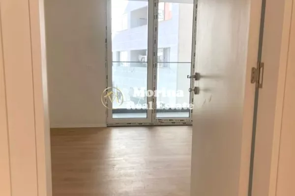 Shtepi me qera 2+1 ne Tirane - 700 Euro
