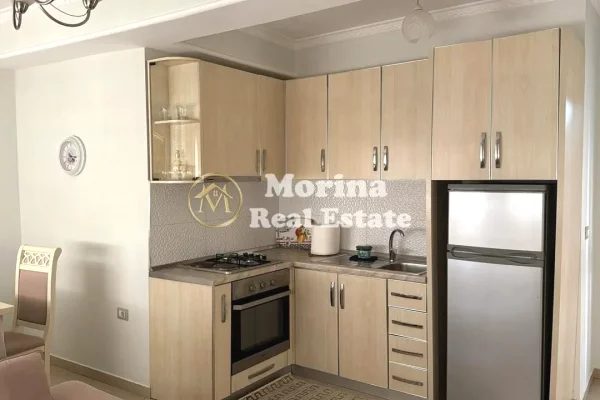 Shtepi me qera Apartament ne Tirane, 2+1, Mobilimi E mobiluar, Pagesa 600  Euro.