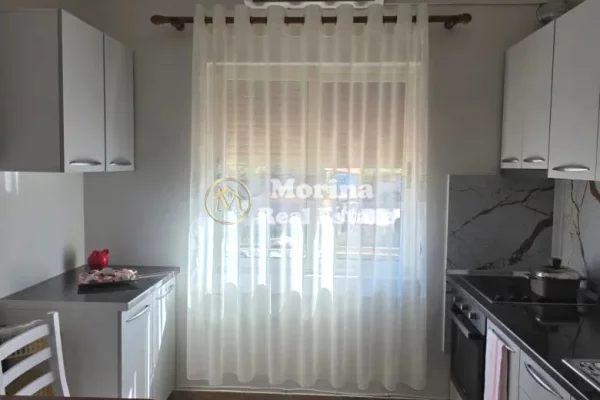 Shtepi me qera 1+1 ne Tirane - 400 Euro
