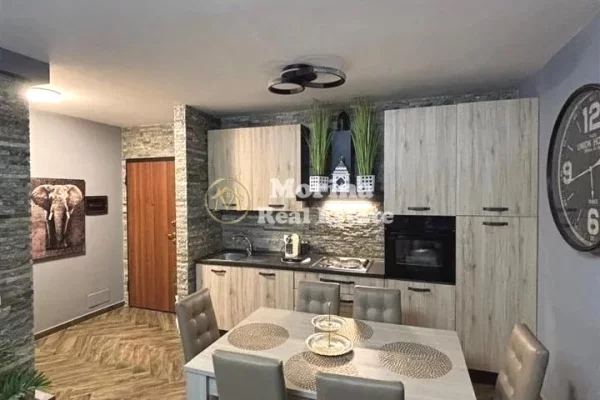 Casa in affitto 2+1 a Tirana - 700 Euro