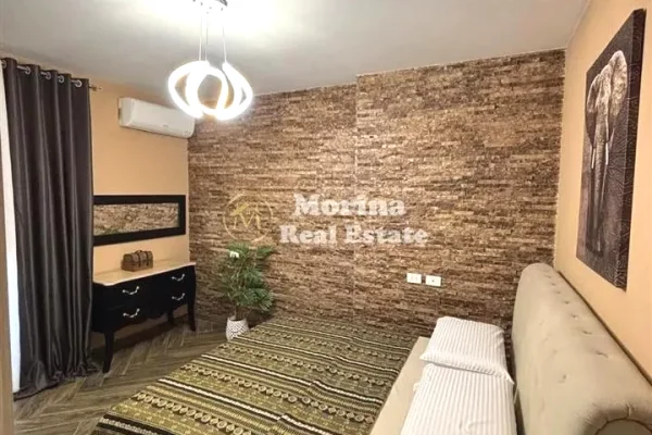 Casa in affitto 2+1 a Tirana - 700 Euro