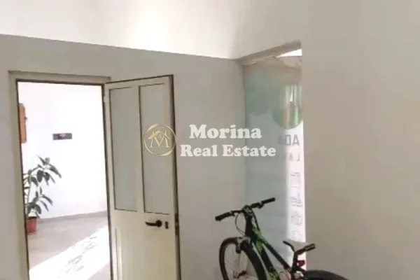 Business Property for Rent 3+1 in Tirana - 600 Euro