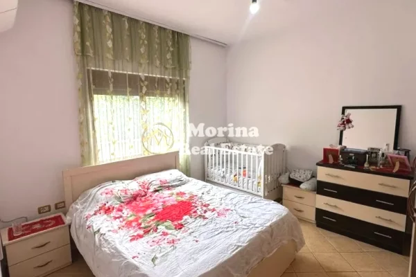 Shtepi me qera 2+1 ne Tirane - 450 Euro