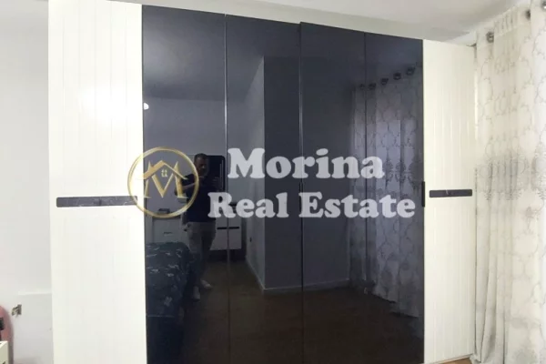 Shtepi ne shitje Apartament ne Tirane, 2+1, Mobilimi E mobiluar, Pagesa 150,000  Euro.