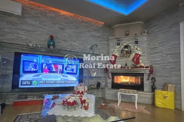 Shtepi ne shitje Apartament ne Tirane, 3+1, Mobilimi E mobiluar, Pagesa 290,000  Euro.