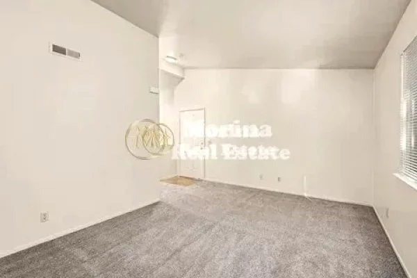 Business Property for Rent 3+1 in Tirana - 450 Euro